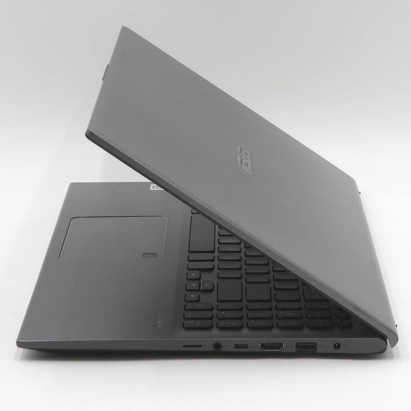 Asus VivoBook F512 i7-106567 1.30GHz 500GB SSD (Win. 11 Home)