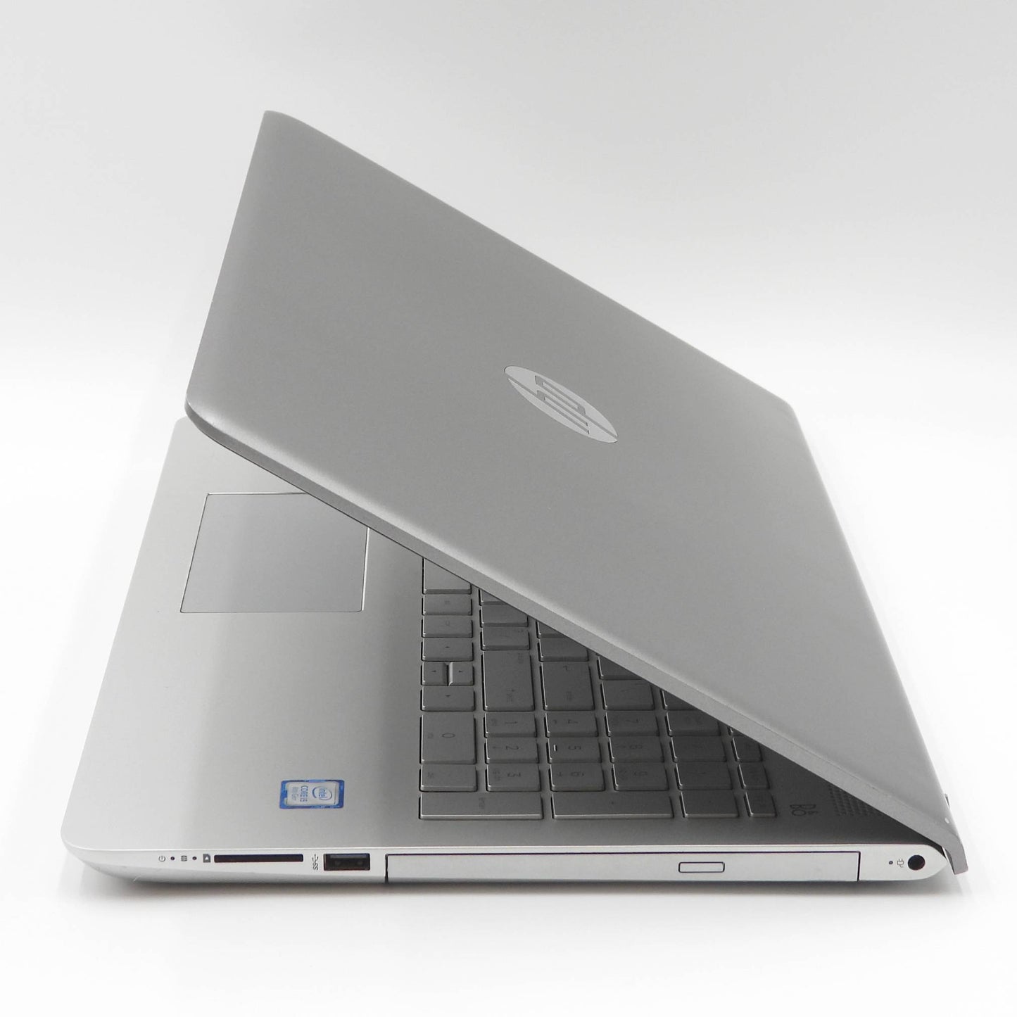 HP Pavilion 15-cc152od i5-8250 1.60GHz 16GB 500GB SSD (Win. 11 Home)