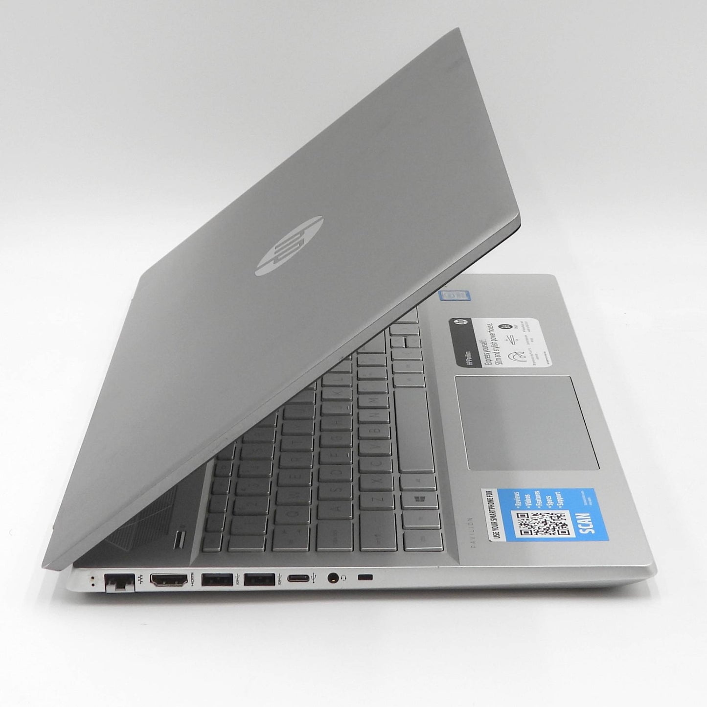 HP Pavilion 15-cu0071nr i3-8130U 2.20GHz 16GB 500 GB SSD (Win. 11 Home)