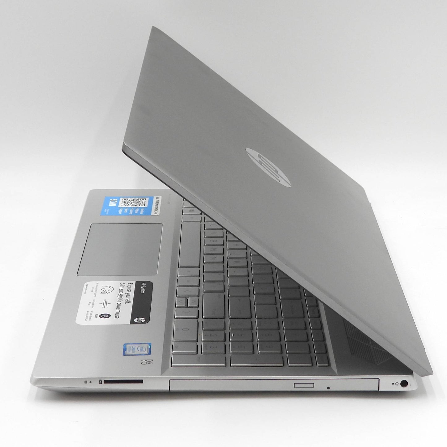 HP Pavilion 15-cu0071nr i3-8130U 2.20GHz 16GB 500 GB SSD (Win. 11 Home)