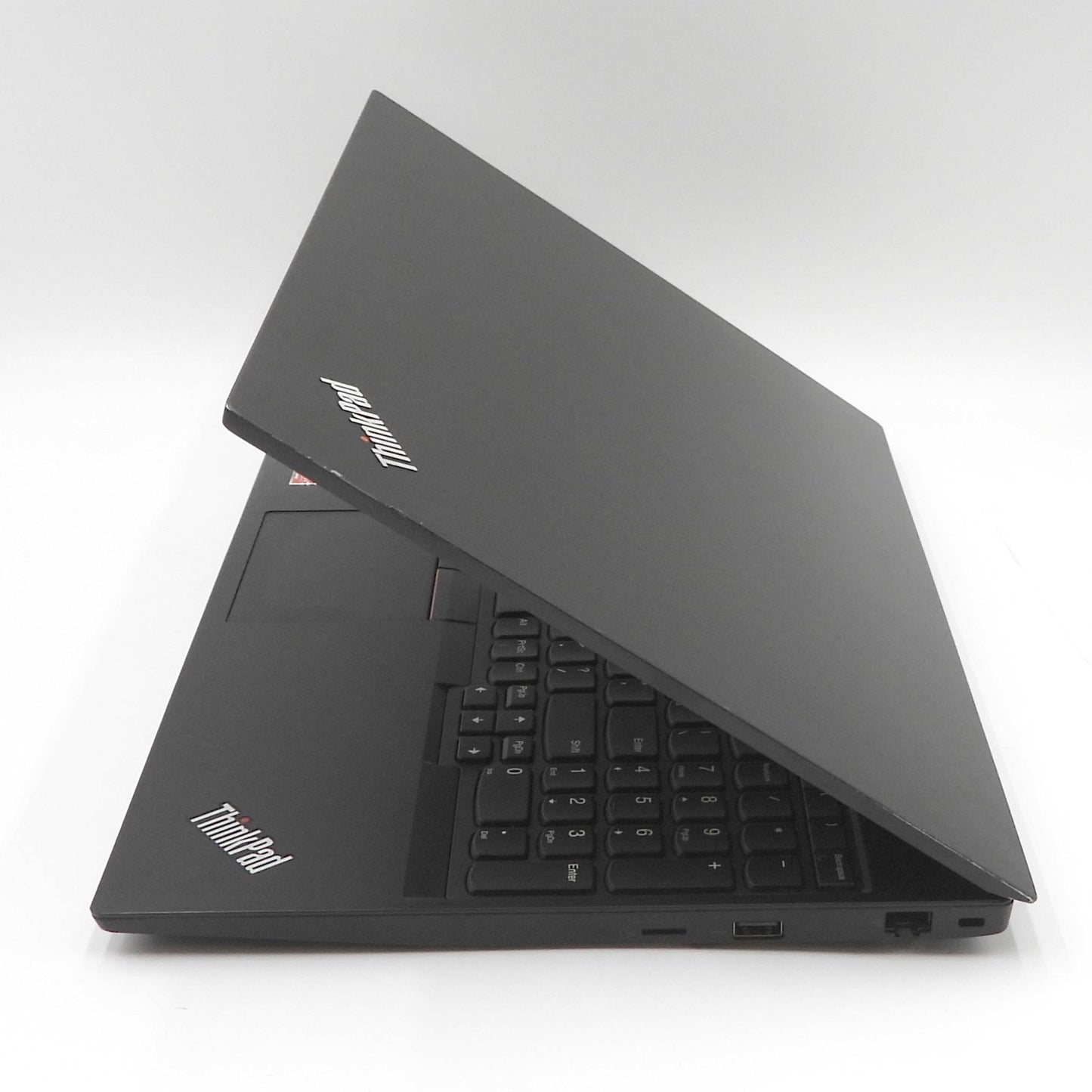 Lenovo ThinkPad E595 AMD Ryzen 7-3700U 2.30GHz 16GB 500GB SSD (Win. 11 Home)