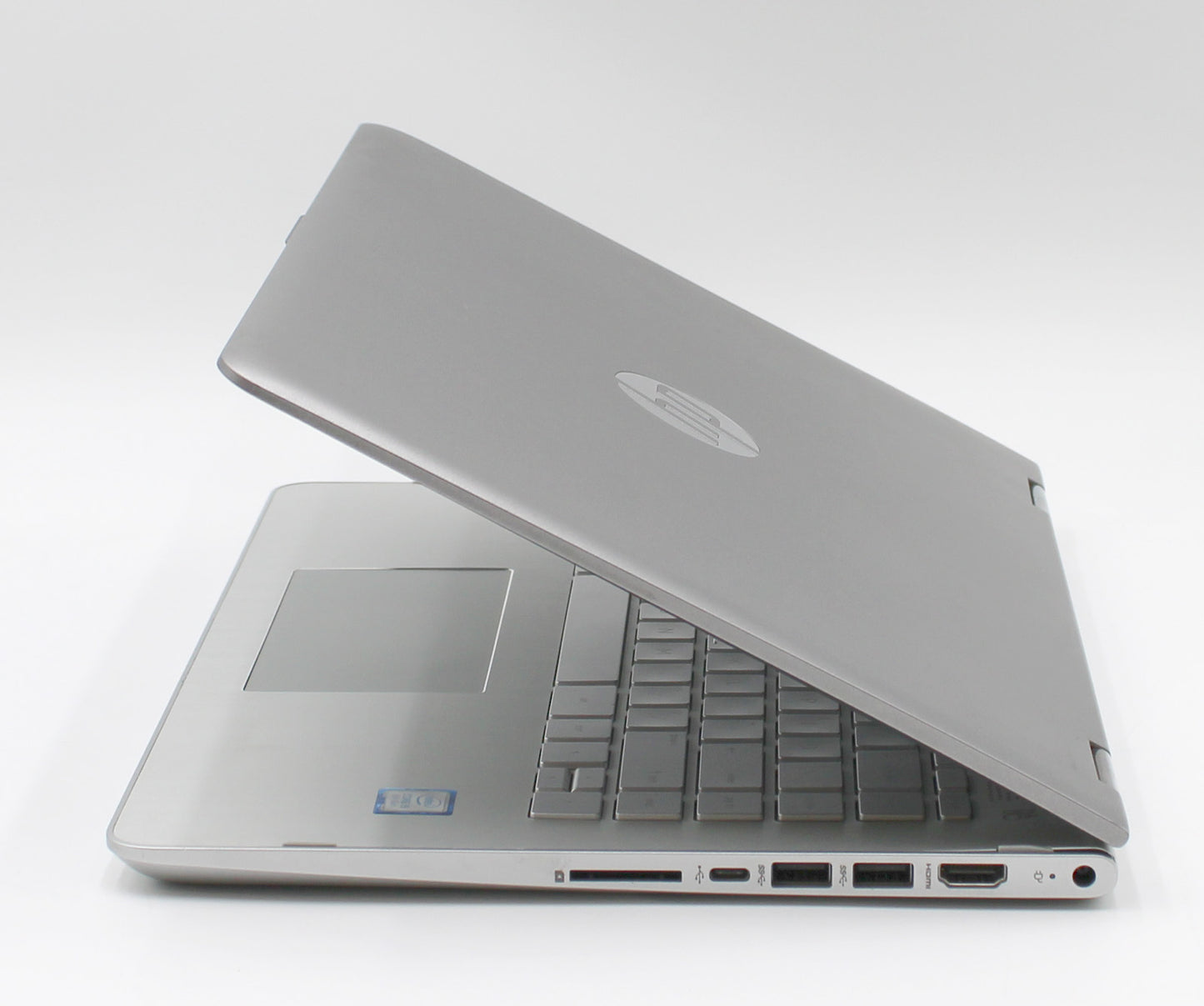 HP Pavilion 14-ba253cl i5-8265U 1.60GHz 8GB 500GB SSD (Win. 11 Home)